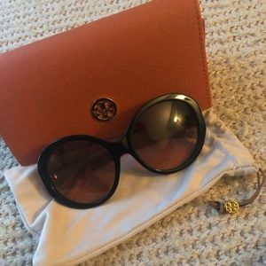 🌸 Tory Burch Sunglasses 🌸